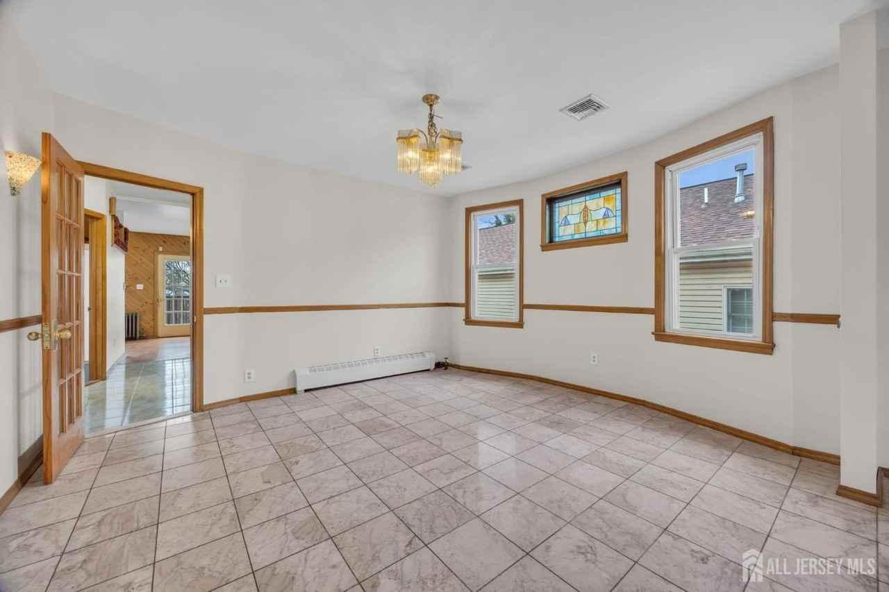 128 E Colfax Ave - Photo 7 of 21