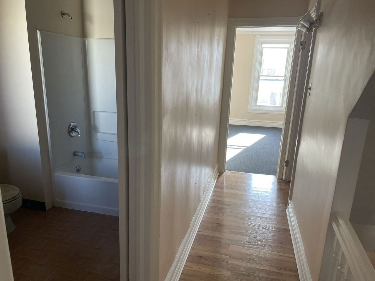 609 N 9th St - Photo 7 of 8