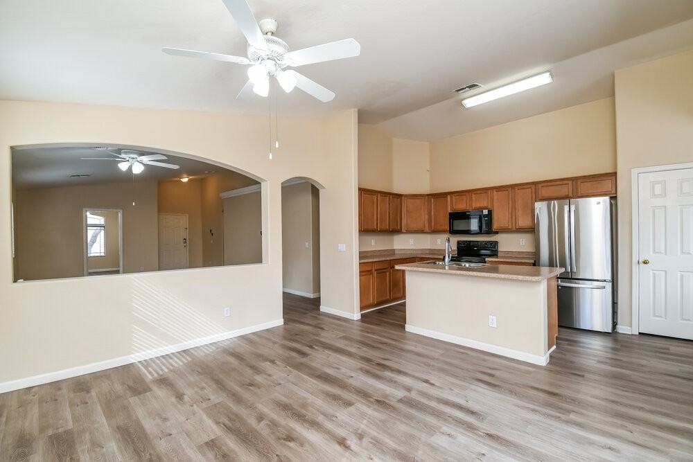 5509 S 34th Ave - Photo 5 of 16