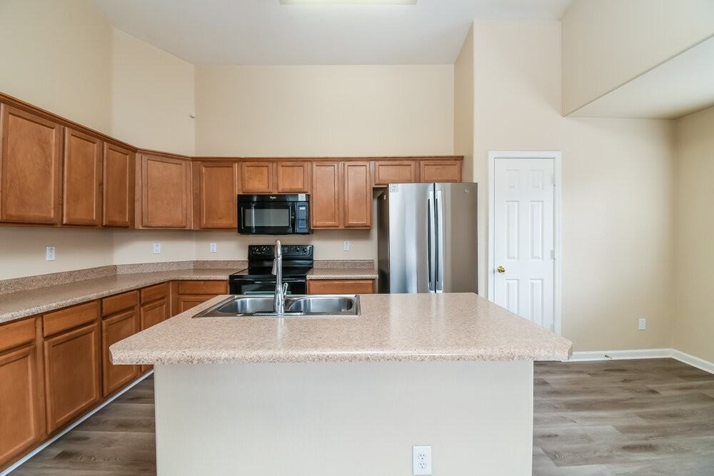 5509 S 34th Ave - Photo 6 of 16