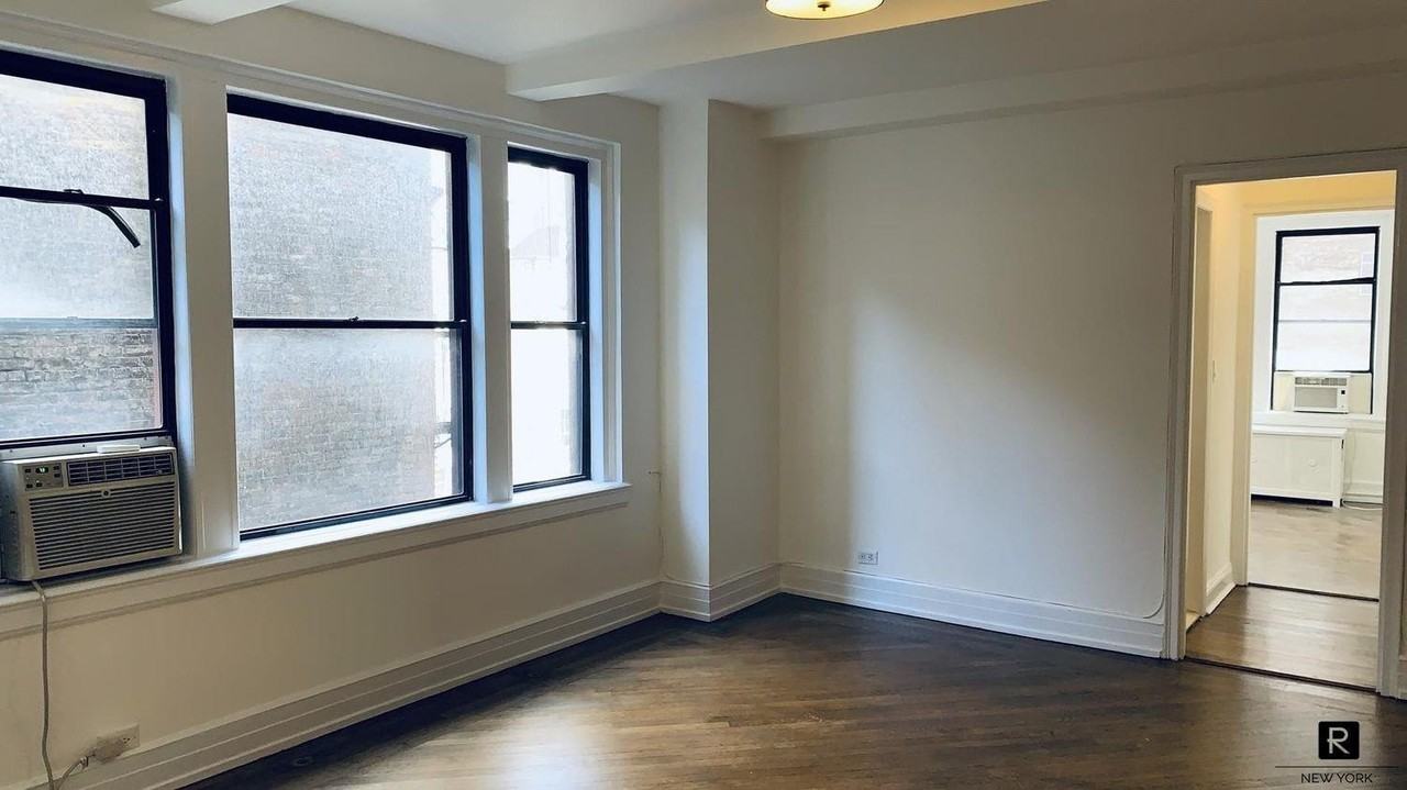 45 5th Ave Apt 6c #6C - Photo 3 of 4