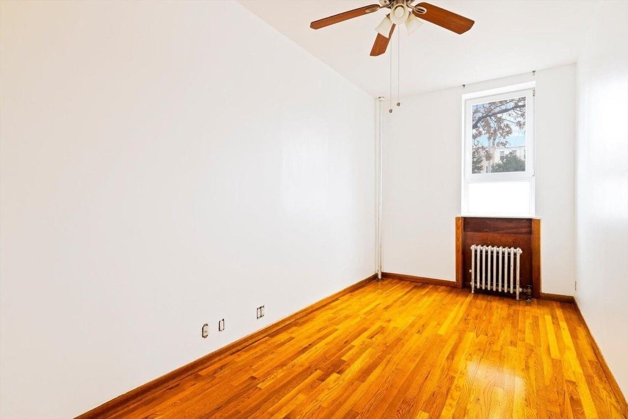 99 Mcguinness Blvd Apt 1 #1 - Photo 4 of 11