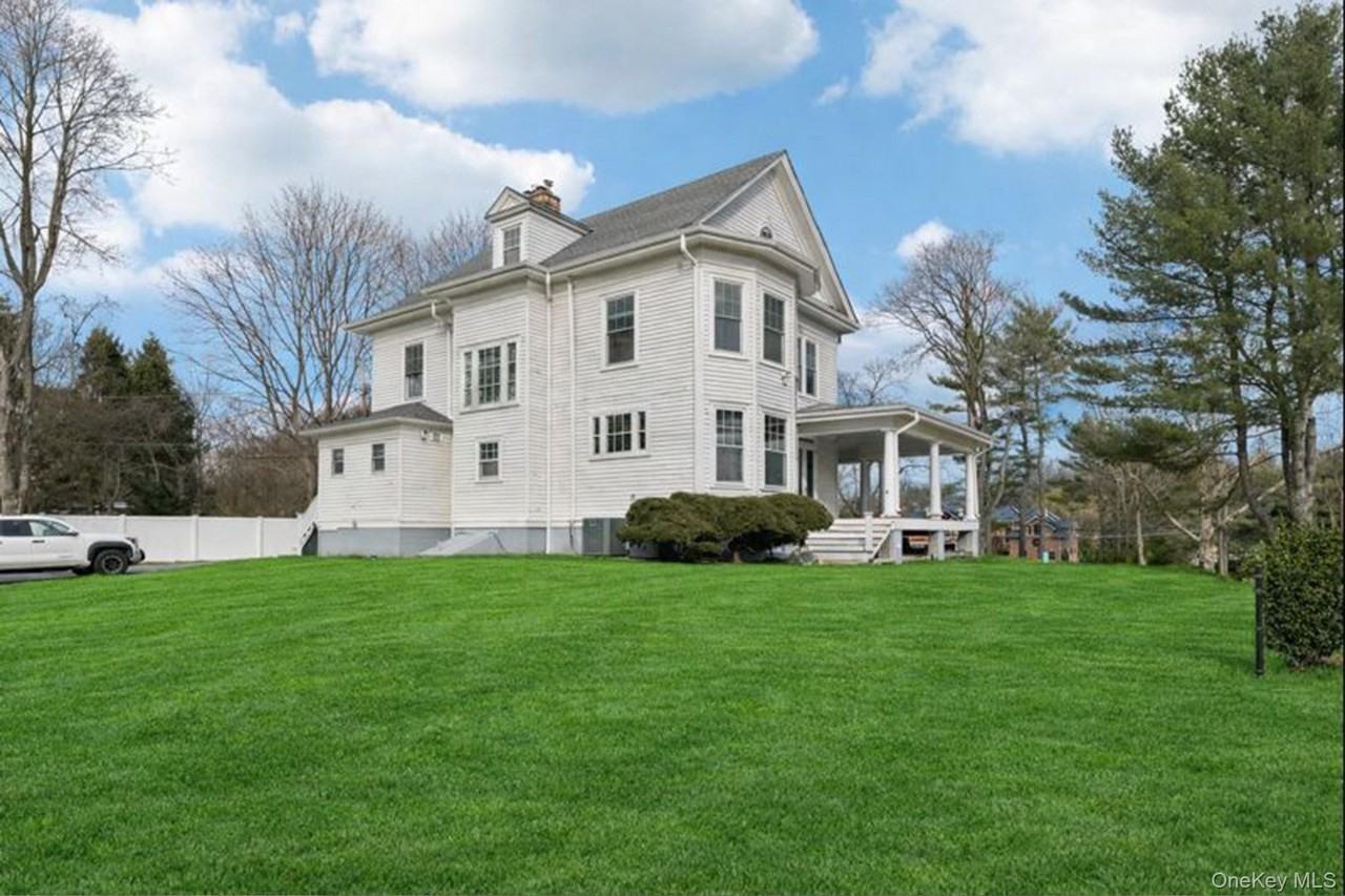 397 Split Rock Rd - Photo 2 of 29