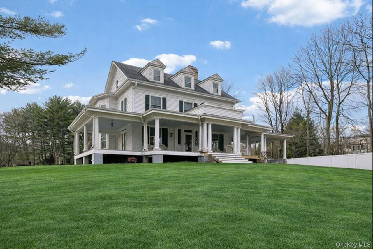 397 Split Rock Rd - Photo 3 of 29