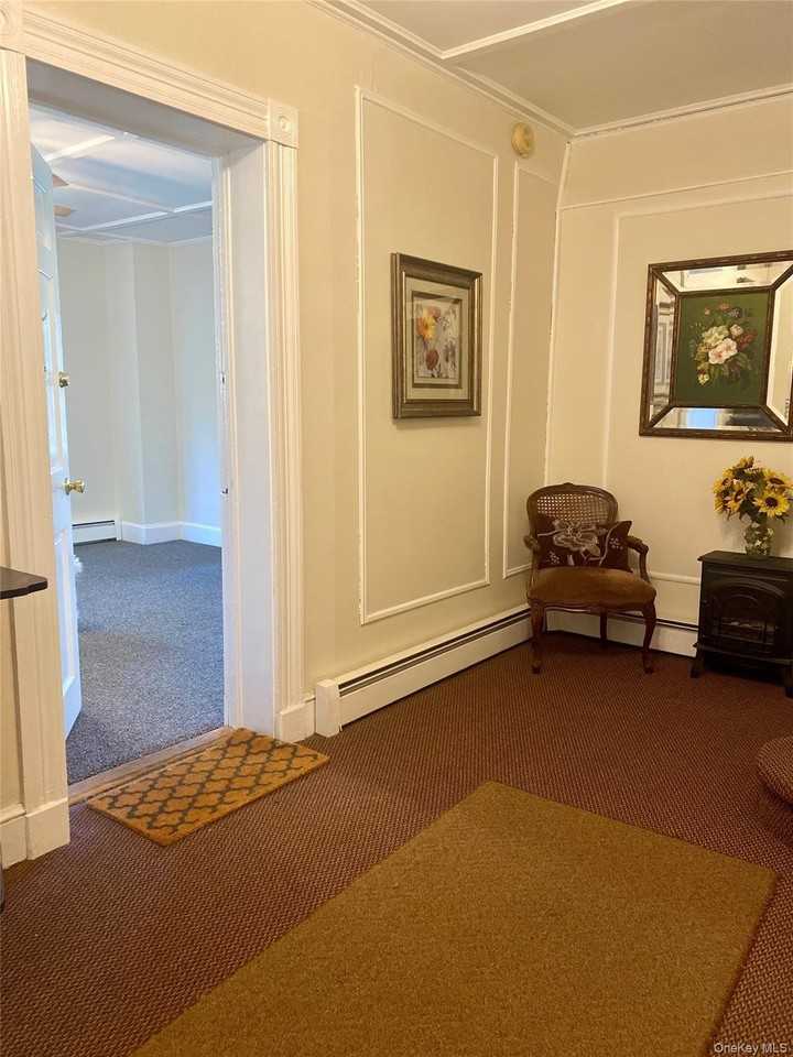 245 Scudder Ave - Photo 2 of 11