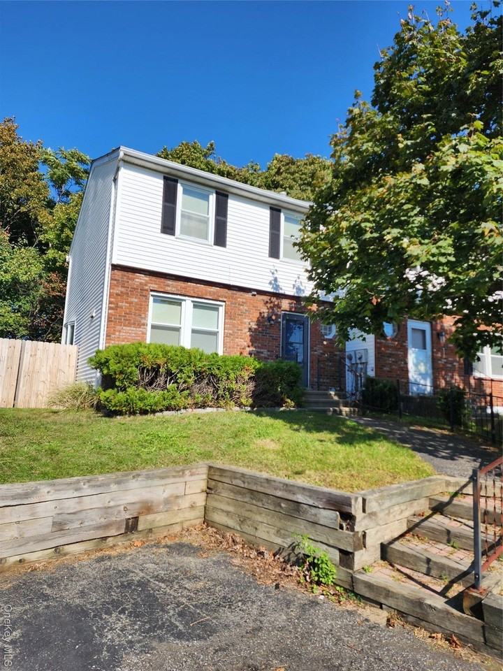 3 Harbor Hill Ct - Photo 2 of 26