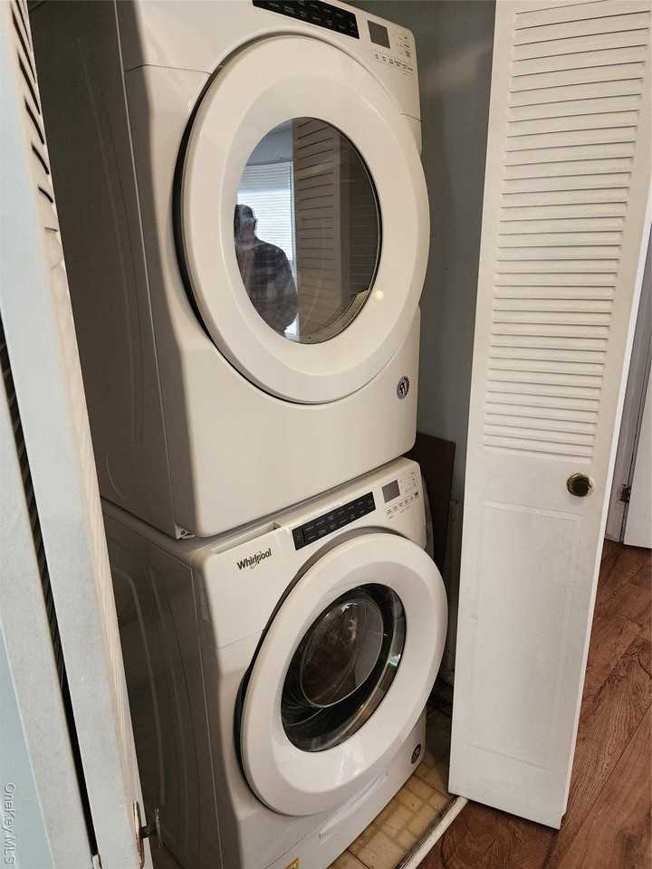 3 Harbor Hill Ct - Photo 7 of 26