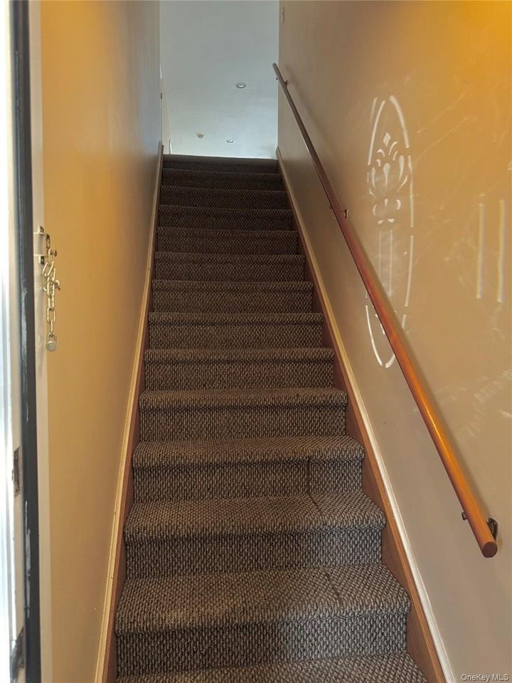 20 Bronx St Apt 2 #2 - Photo 2 of 20