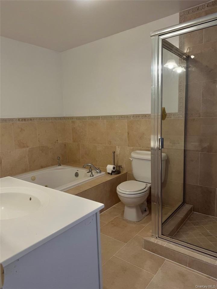 20 Bronx St Apt 2 #2 - Photo 7 of 20