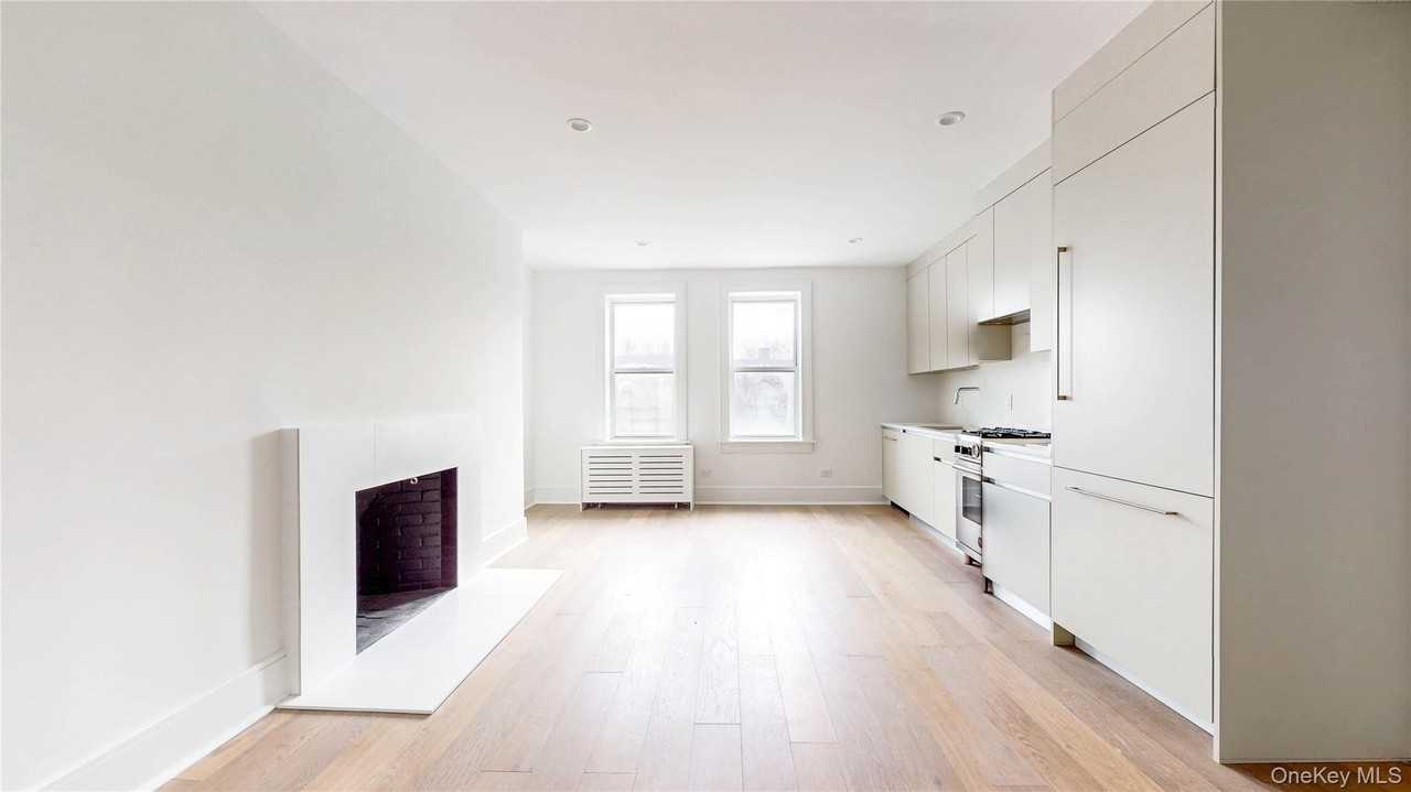 14809 Northern Blvd Apt 5j #5J - Photo 3 of 27