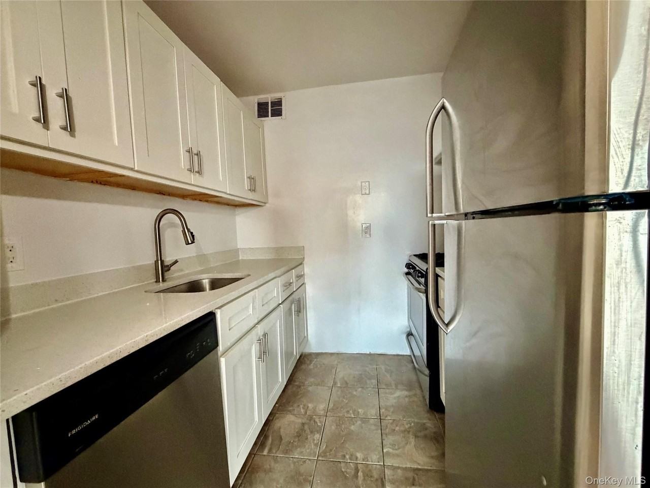 13254 Pople Ave #3 - Photo 3 of 7