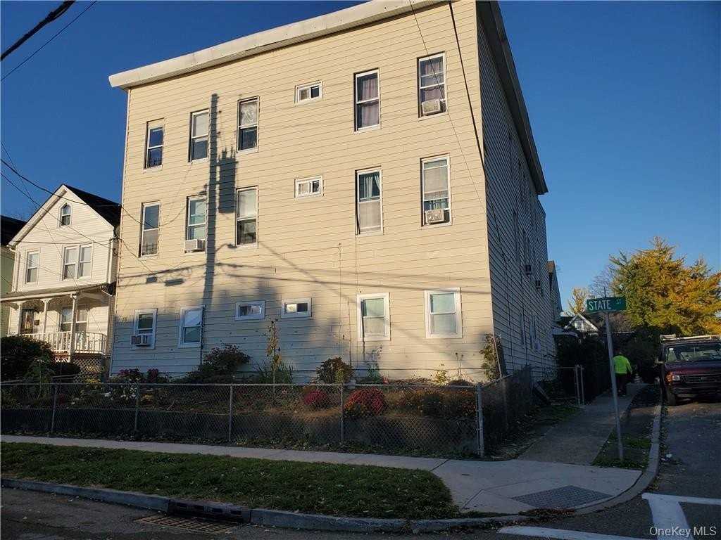 76 State St Apt 10 #10 - Photo 2 of 23