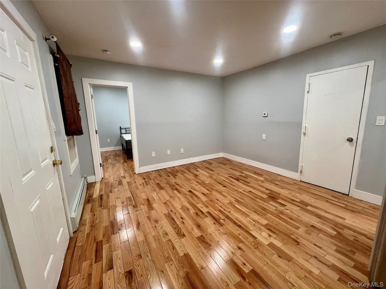 305A Beach 88th Street unit: Lower - Photo 2 of 6