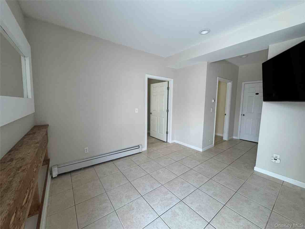 25 Gardners Ln Unit A #A - Photo 5 of 15