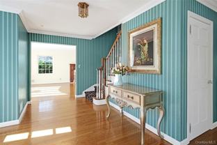 695 Hunt Ln - Photo 1 of 1