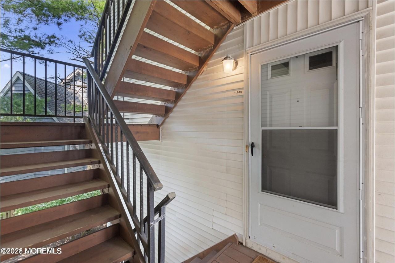 1606 Main St Apt R209 #R209 - Photo 4 of 25