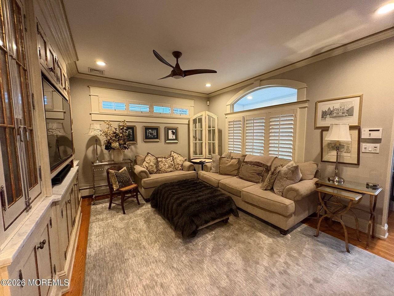 162 Bridge Ave - Photo 3 of 27