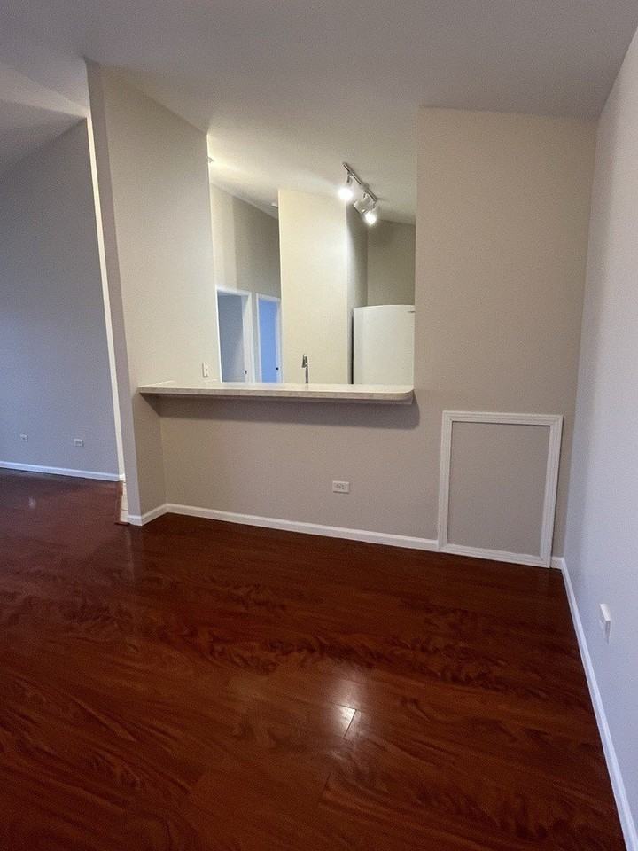 1127 Silverstone Dr Unit 1127 #1127 - Photo 4 of 30