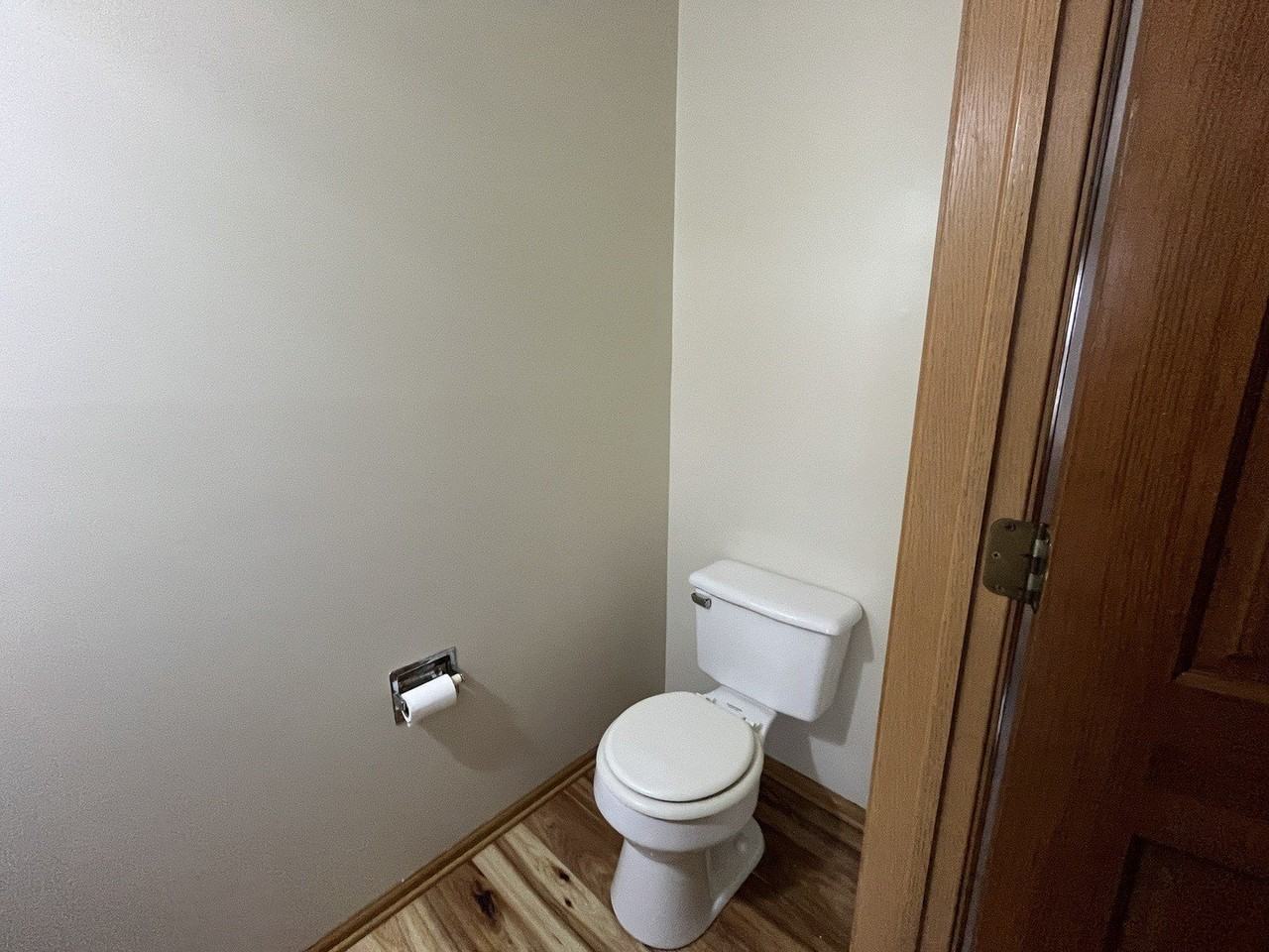 2936 Deerpath Ln - Photo 5 of 42