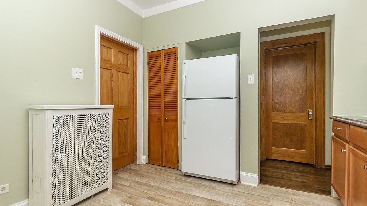 100 Belleplaine Ave Unit 1 #1 - Photo 7 of 24