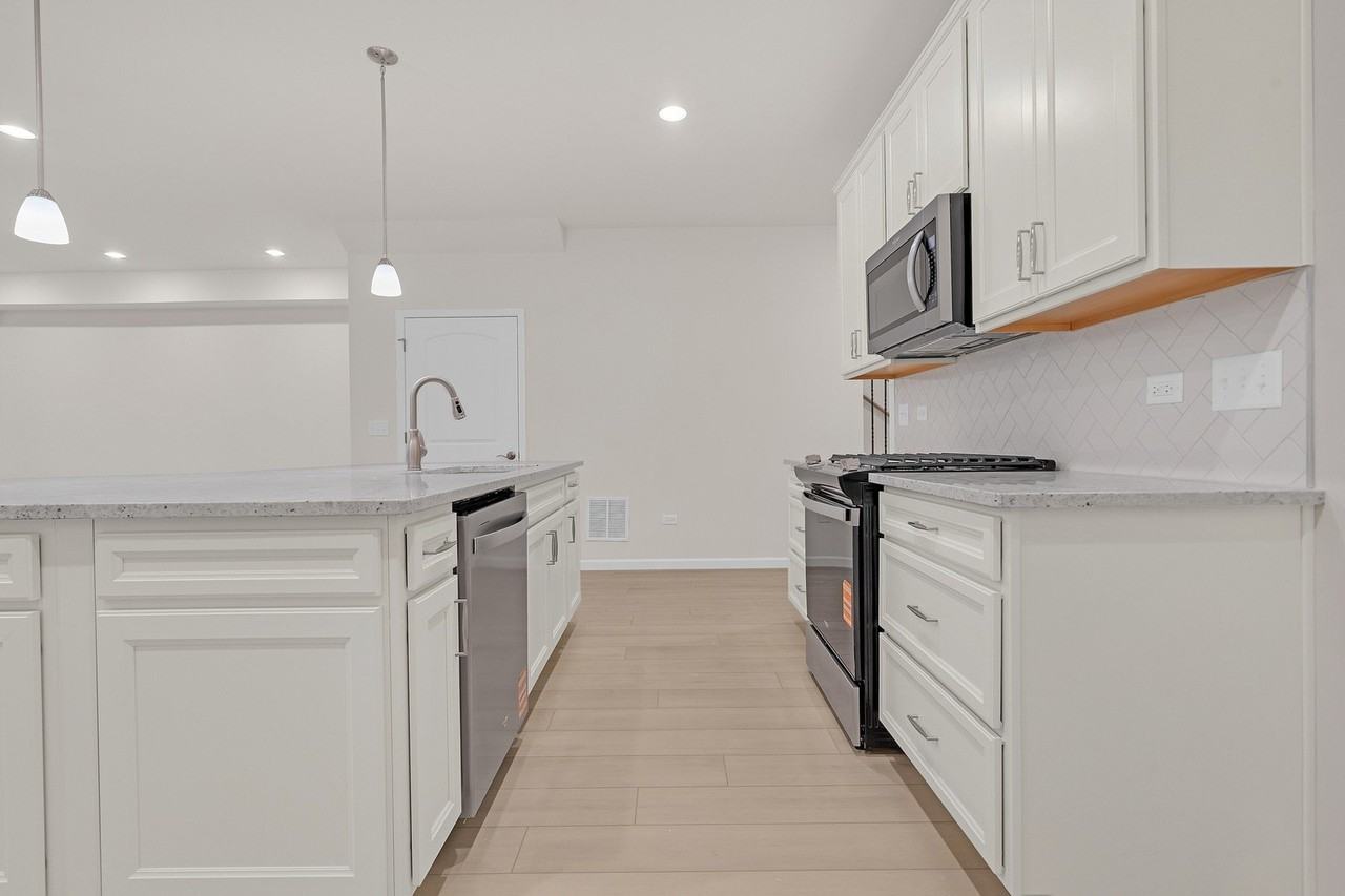 668 Switchgrass Way - Photo 7 of 21