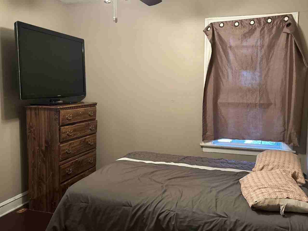 13845 S Wabash Ave - Photo 3 of 7