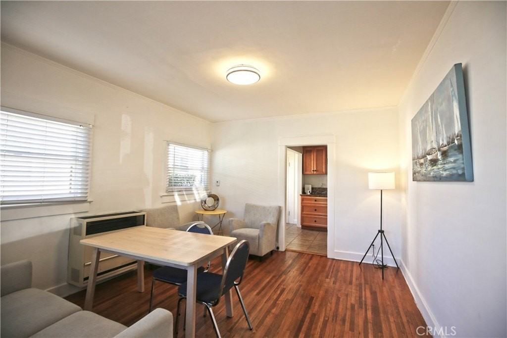 325 Pasadena Ave - Photo 4 of 12