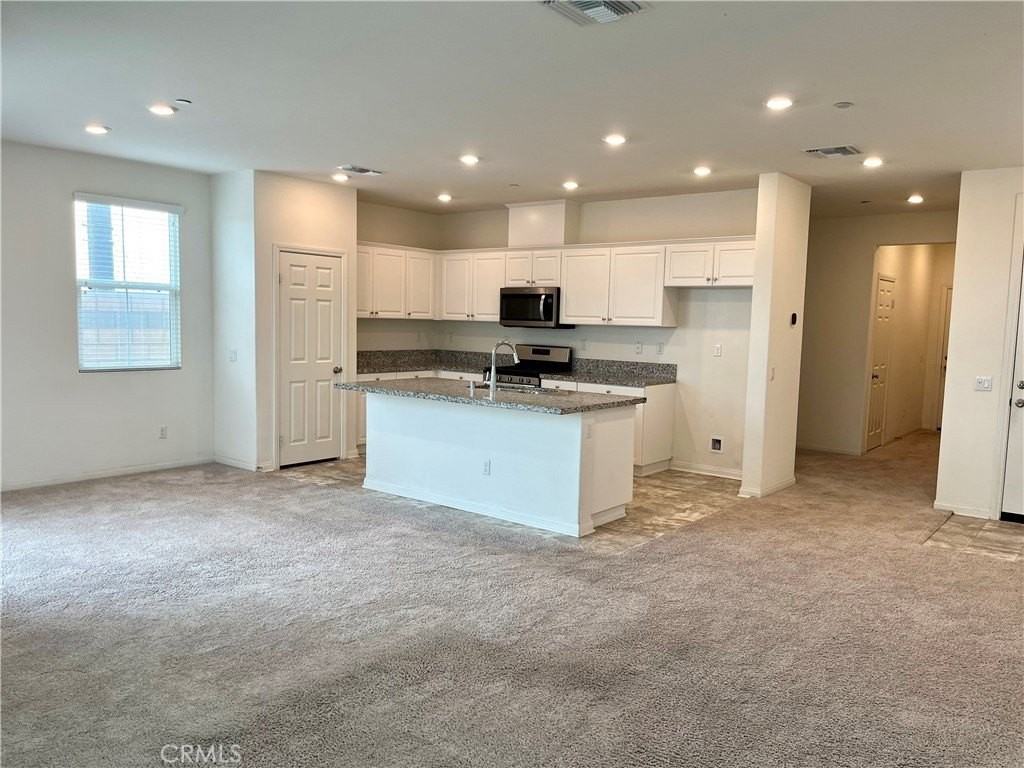 1586 Redwoods Drive Pl - Photo 7 of 18