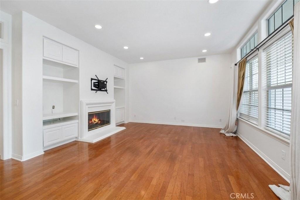 1 Coachman - Photo 6 of 29