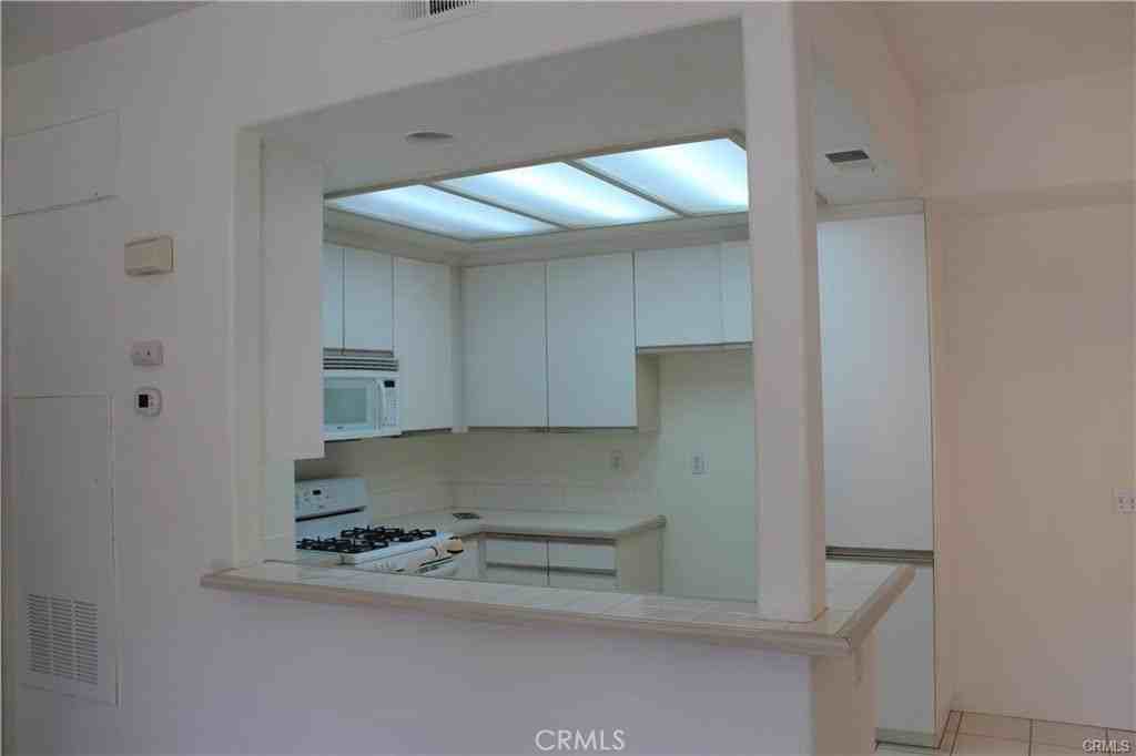 13 Whippoorwill Ln - Photo 5 of 11