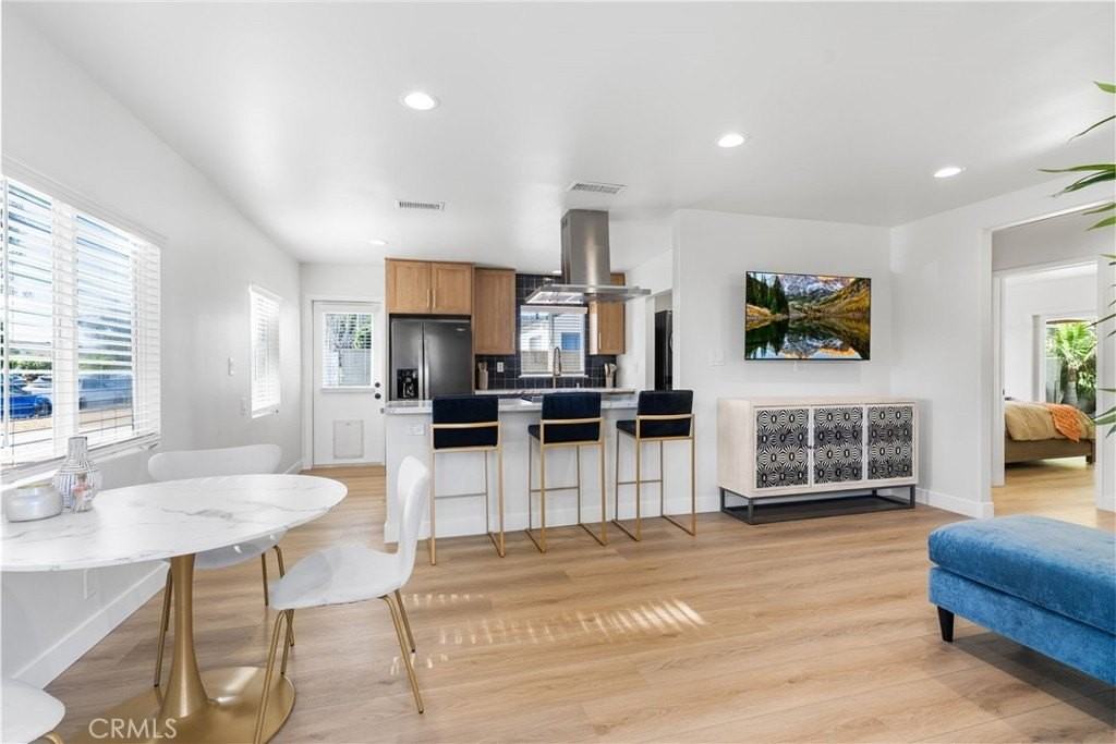 1953 Federal Ave - Photo 2 of 26