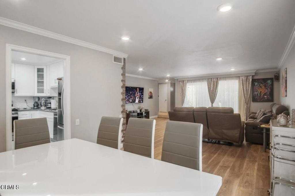 7710 Via Sorrento - Photo 6 of 26