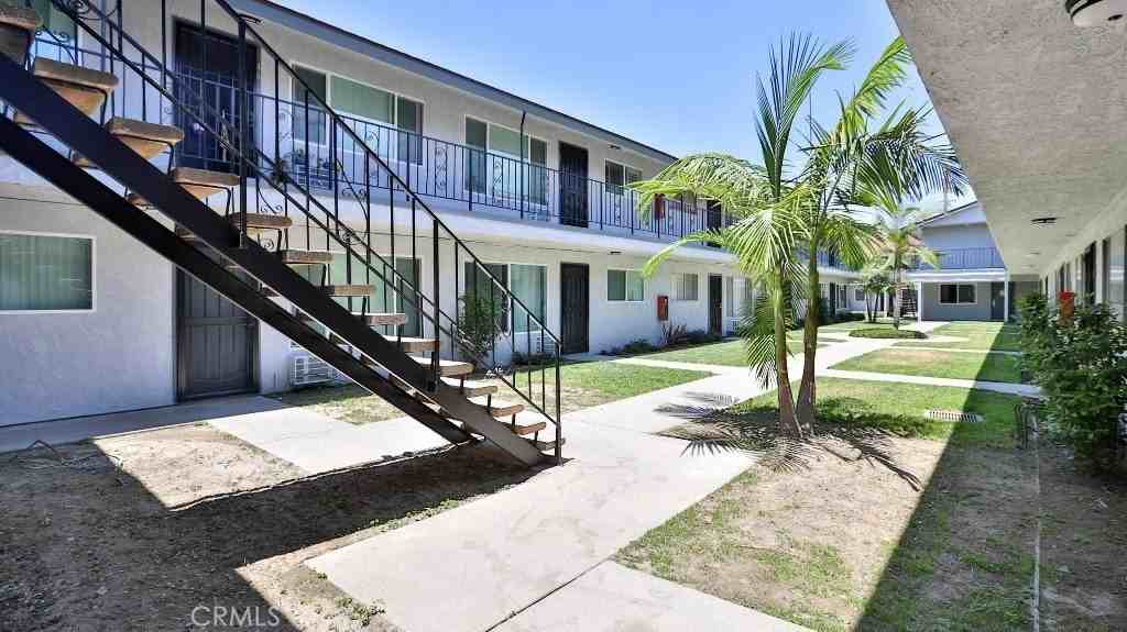 2890 E Artesia Blvd - Photo 4 of 19