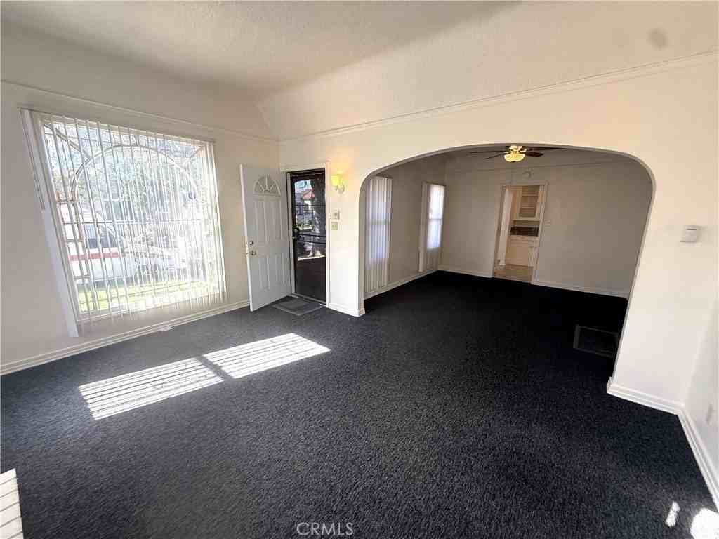 6414 Kansas Ave - Photo 3 of 11