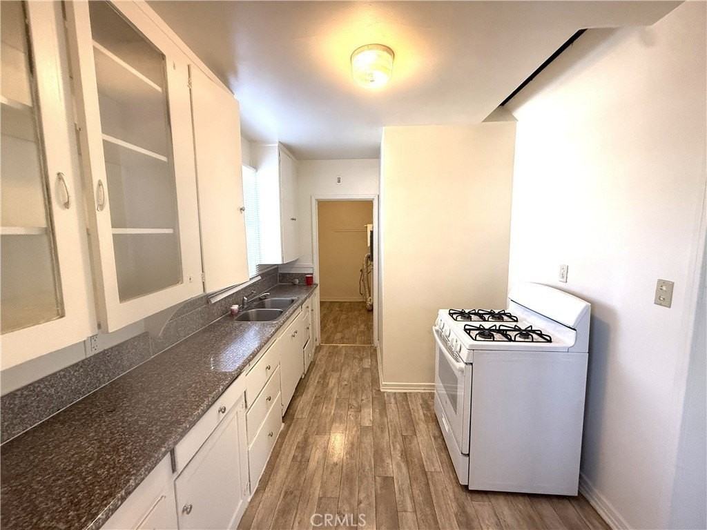 6414 Kansas Ave - Photo 5 of 11