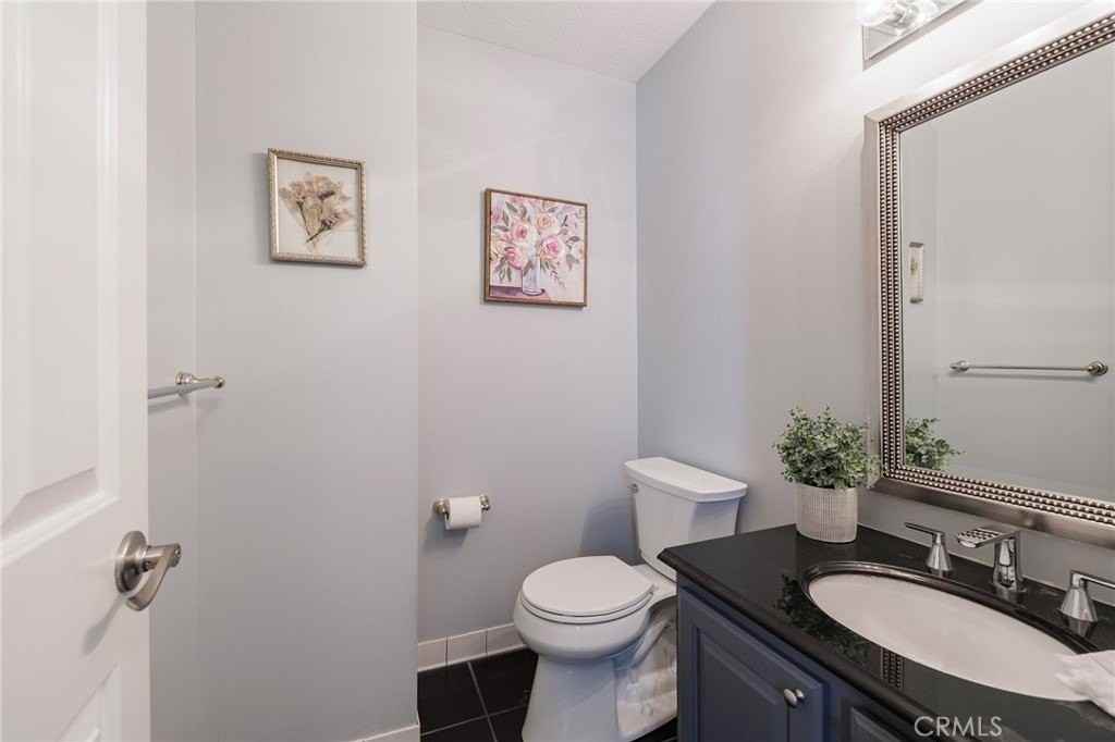 1284 Courtney Dr - Photo 7 of 35