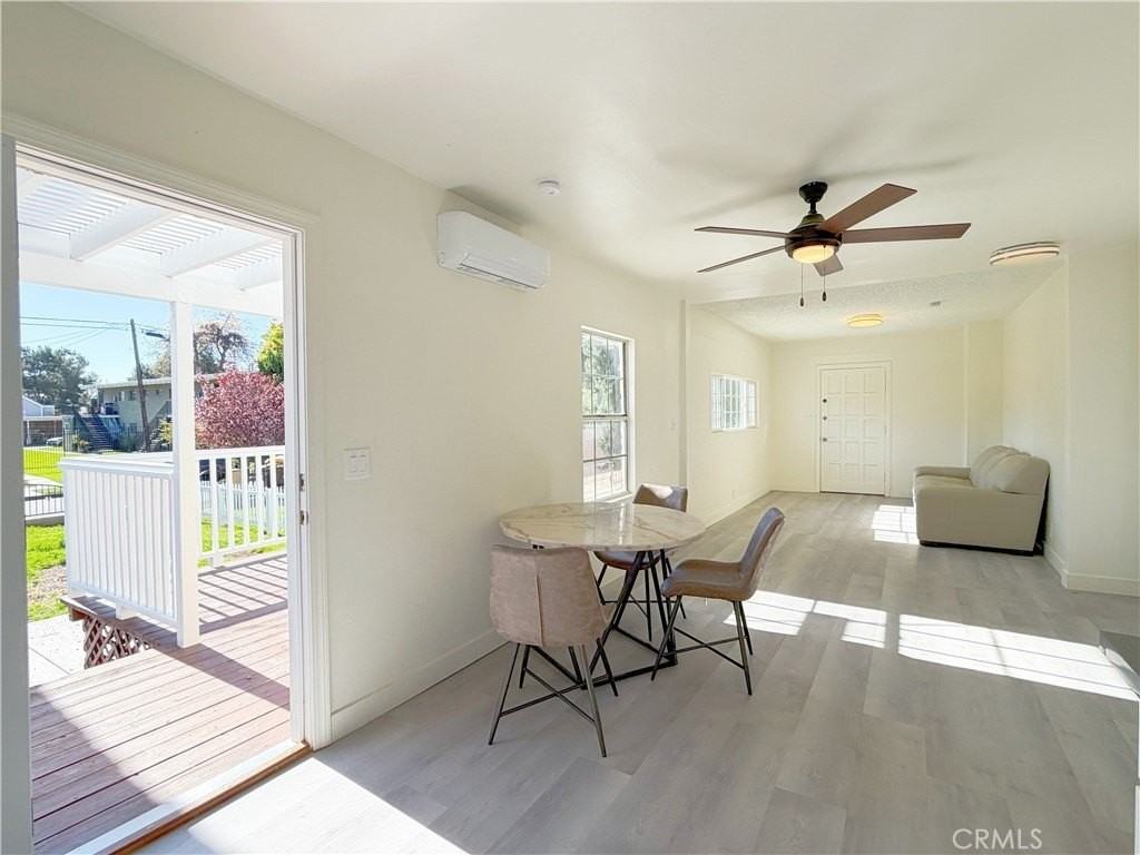 285 Parke St - Photo 6 of 25