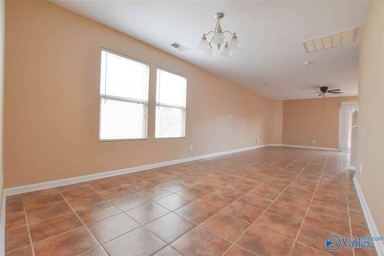 3127 Castlecreek Dr - Photo 5 of 29