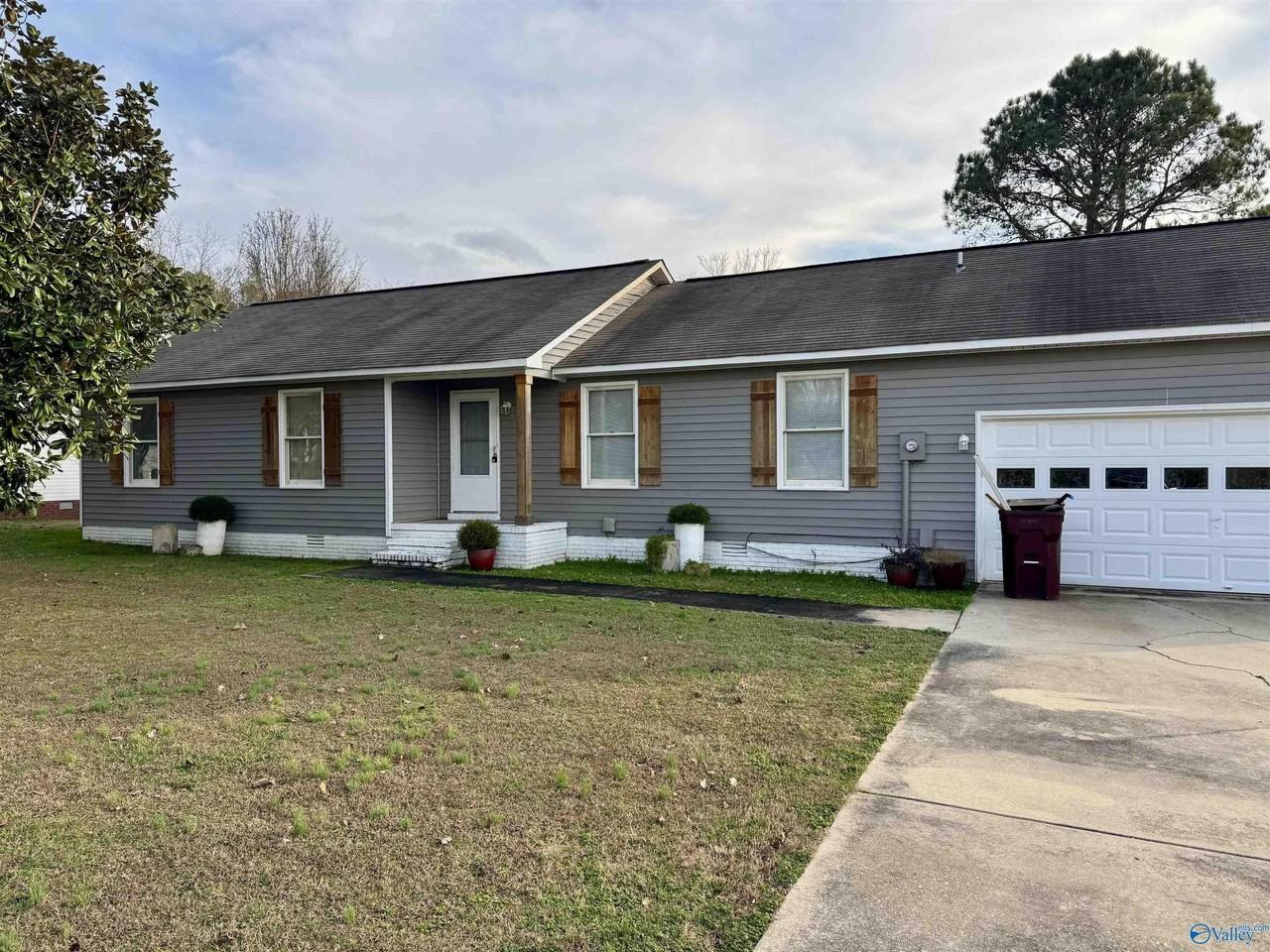 23114 Corrie Ln - Photo 2 of 16