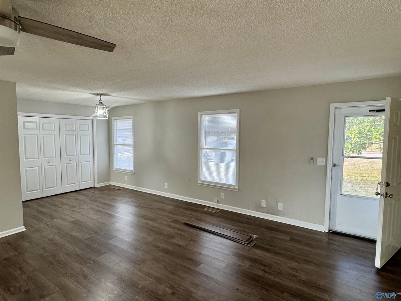 23114 Corrie Ln - Photo 4 of 16