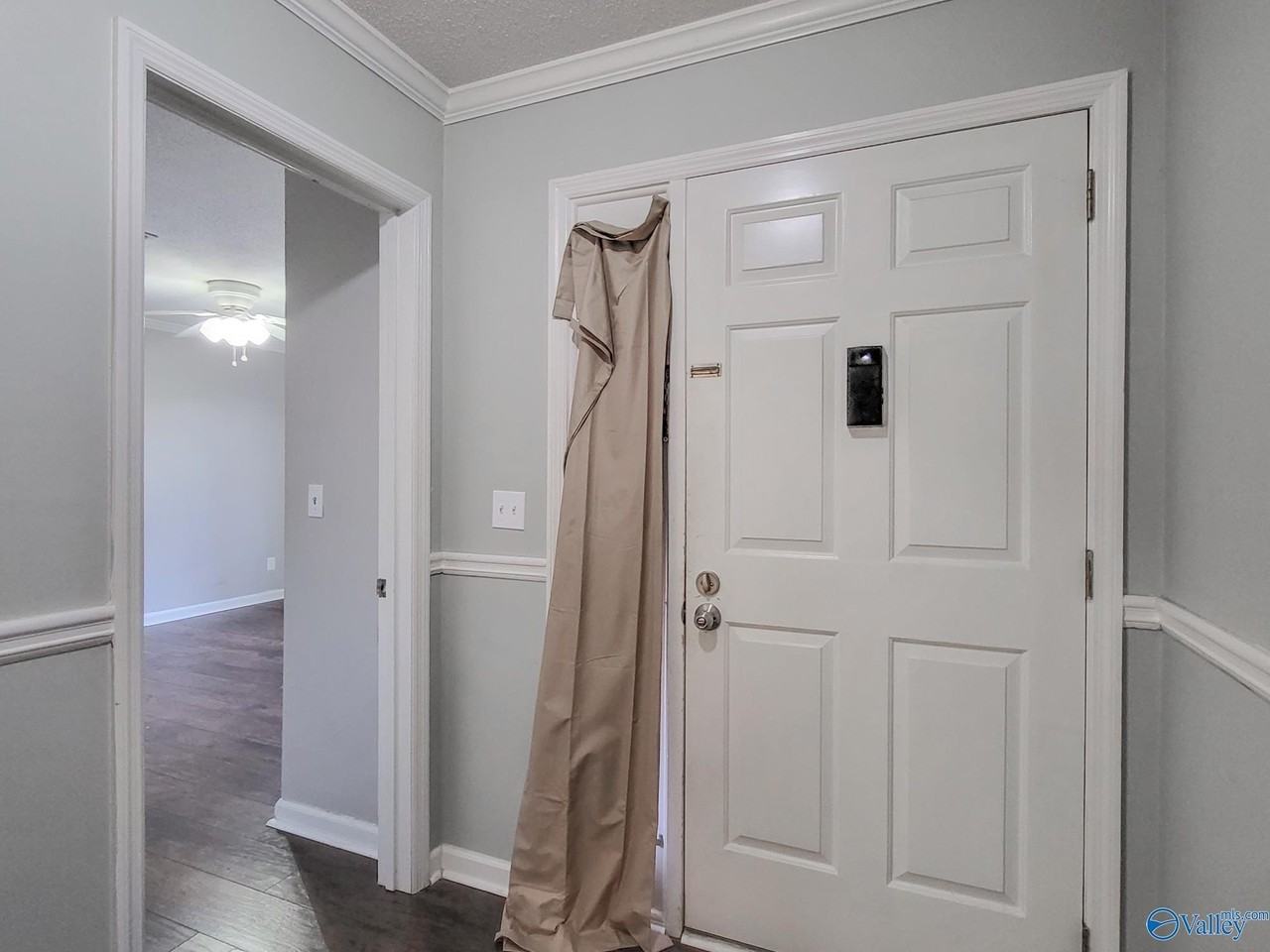 2020 Woodlawn Dr Sw #0 - Photo 3 of 21