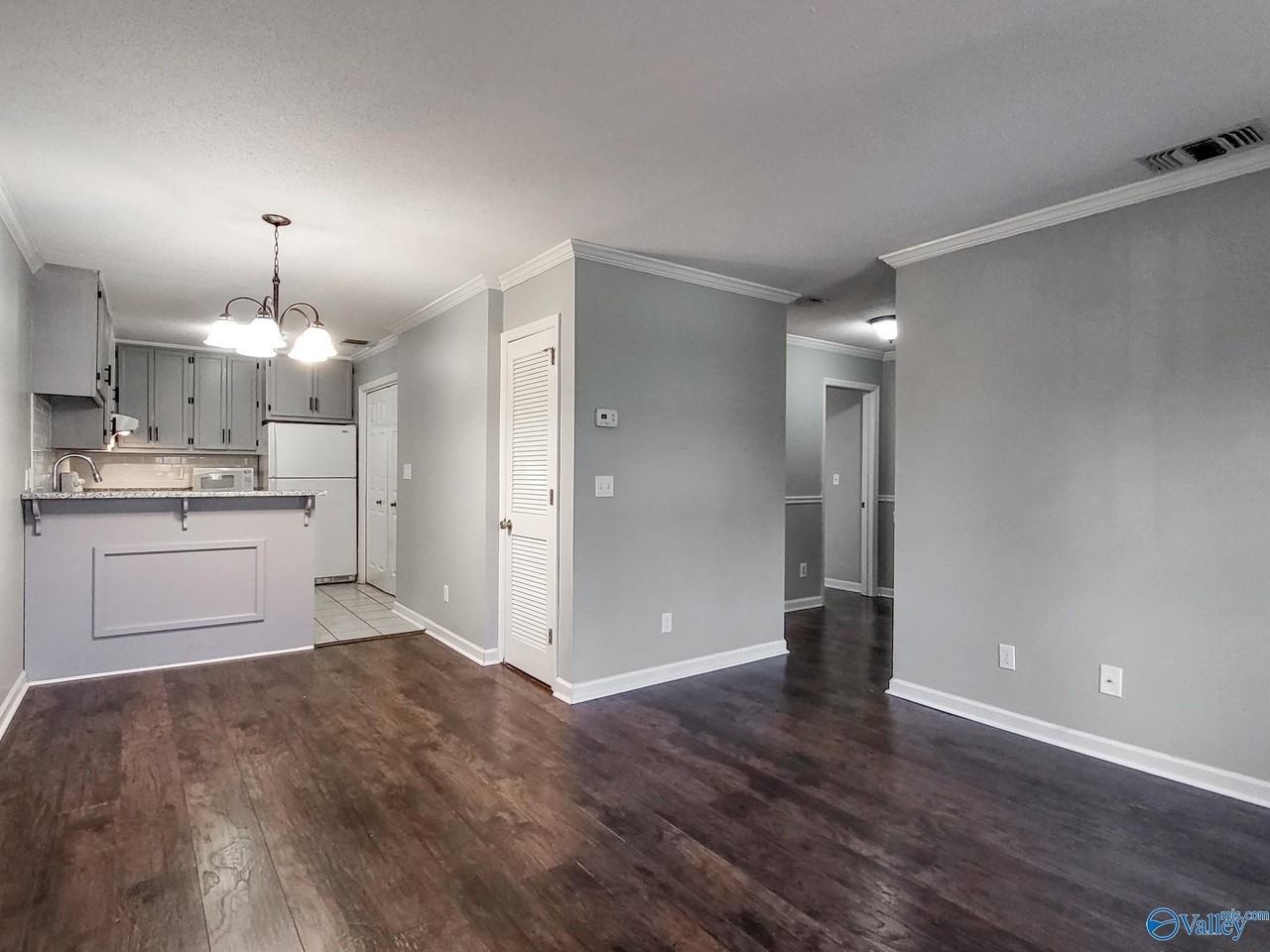 2020 Woodlawn Dr Sw #0 - Photo 6 of 21