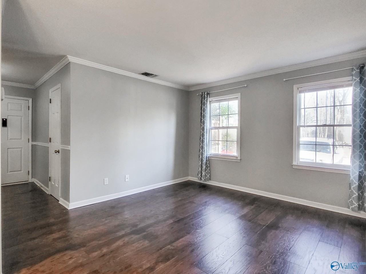 2020 Woodlawn Dr Sw #0 - Photo 7 of 21