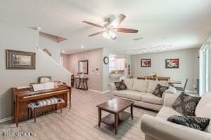 404 Hepburn Rd - Photo 3 of 31