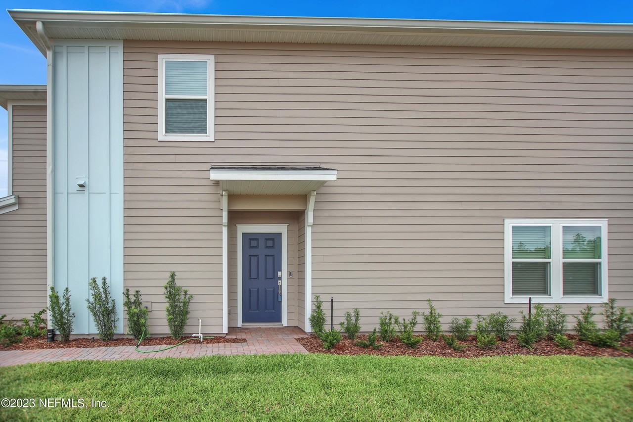 348 Rosemont Dr - Photo 2 of 50