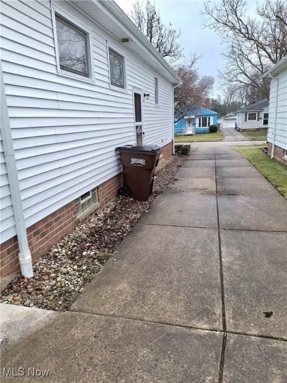 2903 Center Dr - Photo 5 of 20