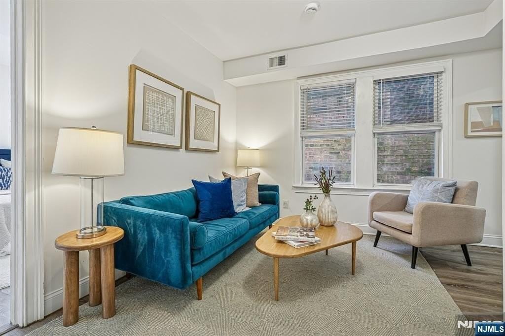 9 Wheeler St - Photo 2 of 13