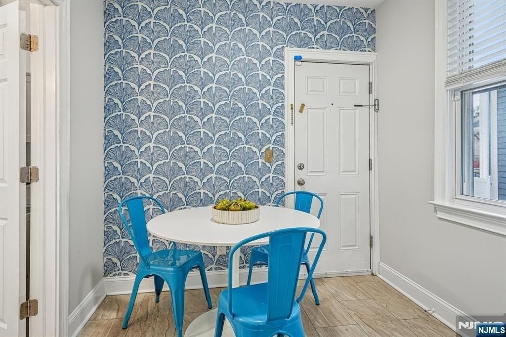 9 Wheeler St - Photo 4 of 13