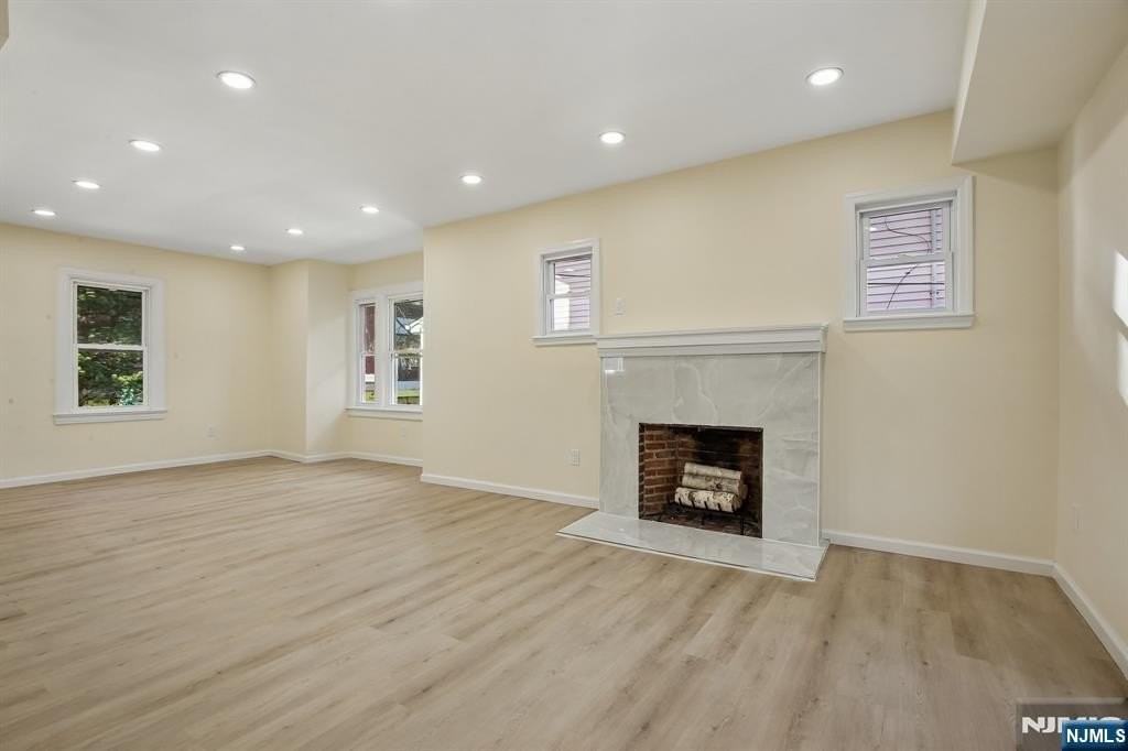 4 Lincoln Pl - Photo 7 of 35