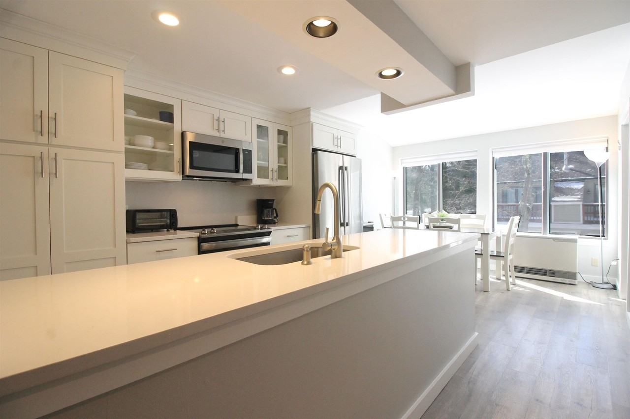 21 Tripyramid Way #22 - Photo 7 of 25